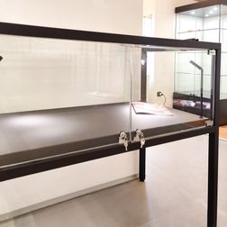 Glasmontre Arta m. glastop