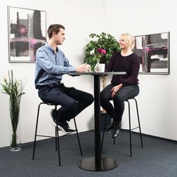 Van Doren højbord m. 2 Leeds stole