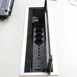 Kabelboks til bord, stor