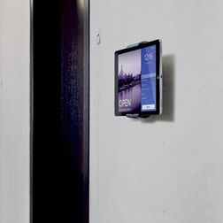 Tabletholder til væg