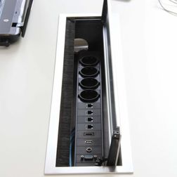 Kabelboks til bord, stor