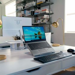 Laptop stand EasyRiser Go 14