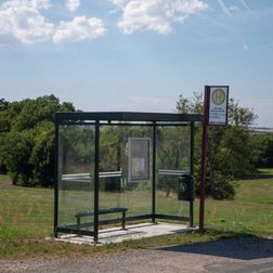 Busskur m. korte sider Delta 4