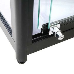 Glasvitrine Allum m/låsbare skydelåger