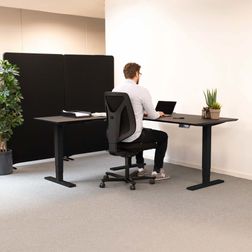 Hjørne hæve sænkebord 180x180 - Corporate