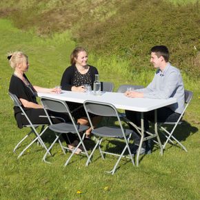 Klapbord med 6 Samson stole