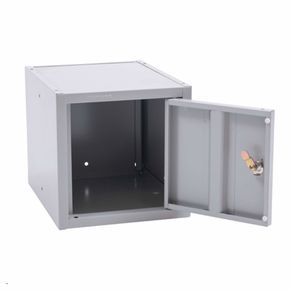 Smårumsskab i stål, lysegrå. Lavt.